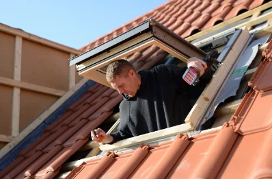 Pose de fenêtres de toit Velux à Fraissines